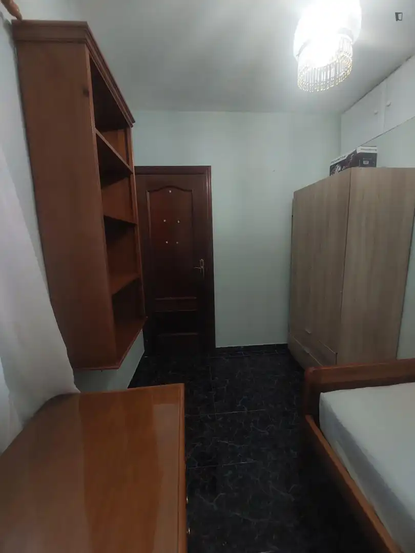 Room in Barrio de Zaidín