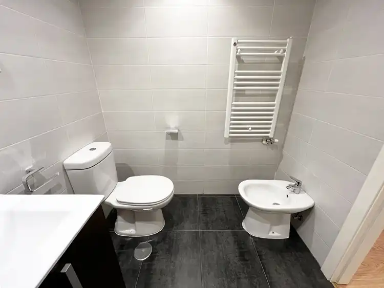 Bathroom of Flat for rent in Las Rozas de Madrid  with Air Conditioner, Heating and Private garden