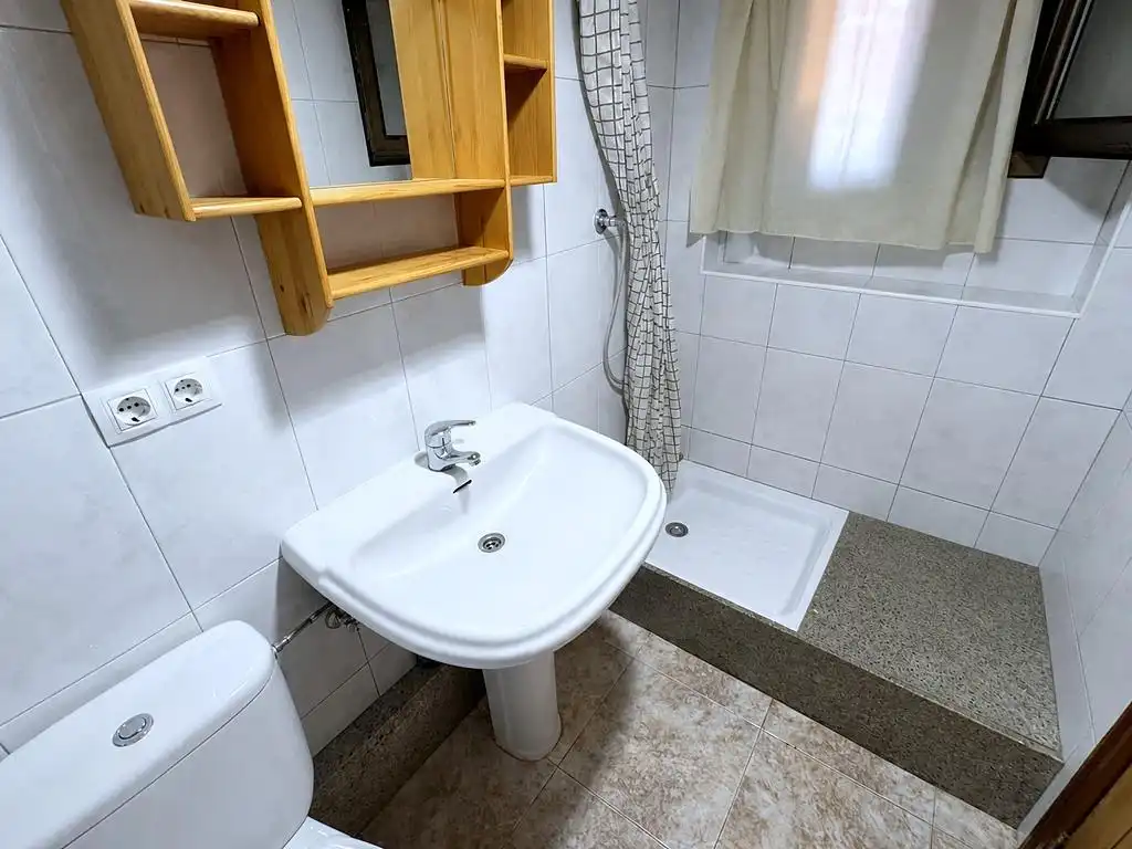 Bathroom of Detached homes for sale in Palau-saverdera  with Air Conditioner, Heating and Private garden