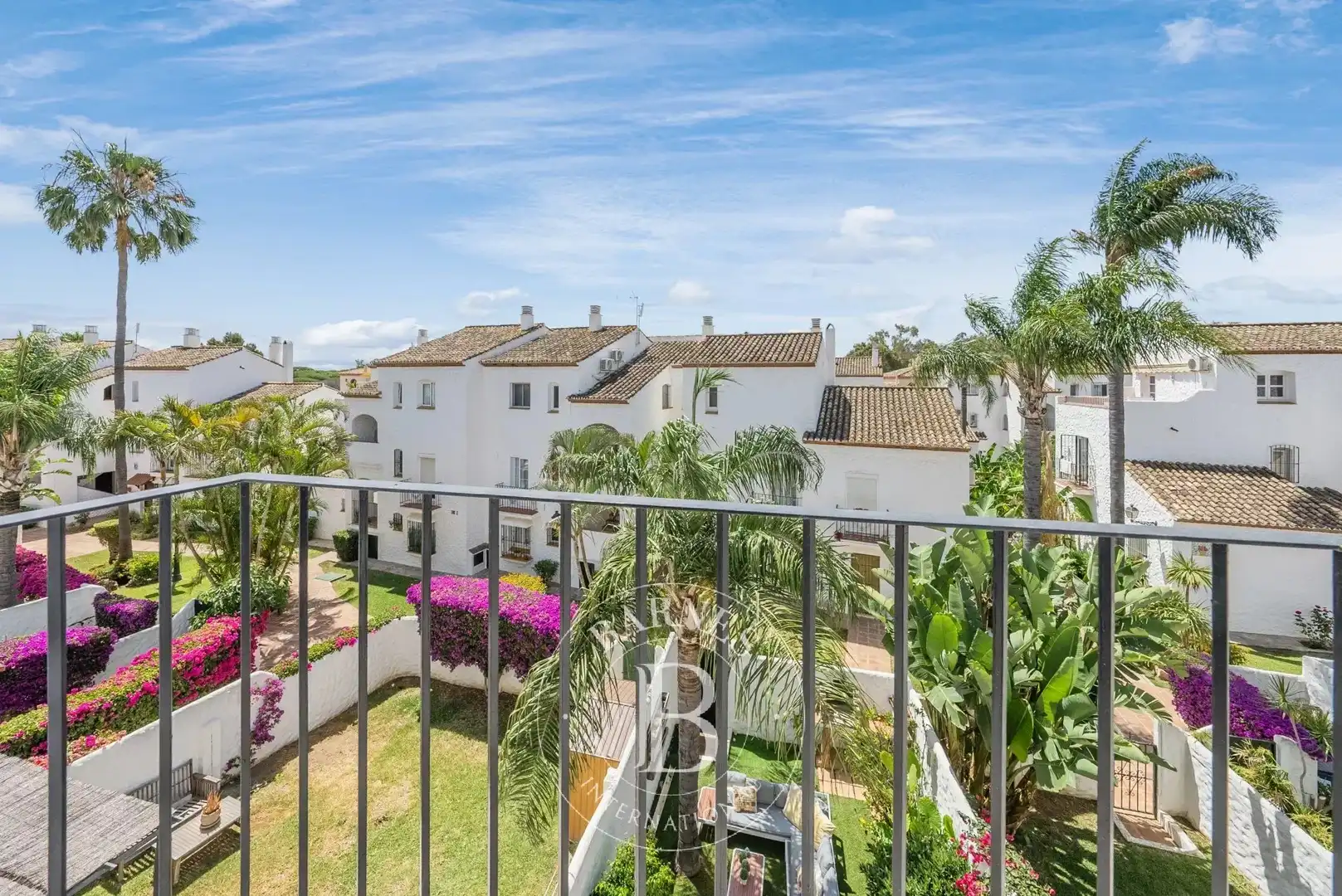 Vista exterior de Piso en venta en Estepona con Aire acondicionado, Calefacción y Terraza
