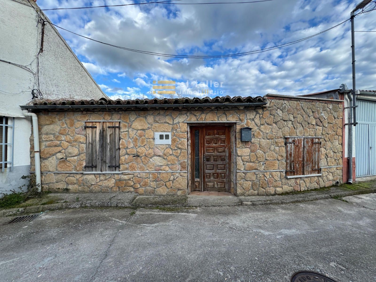 Exterior view of House or chalet for sale in Garcihernández
