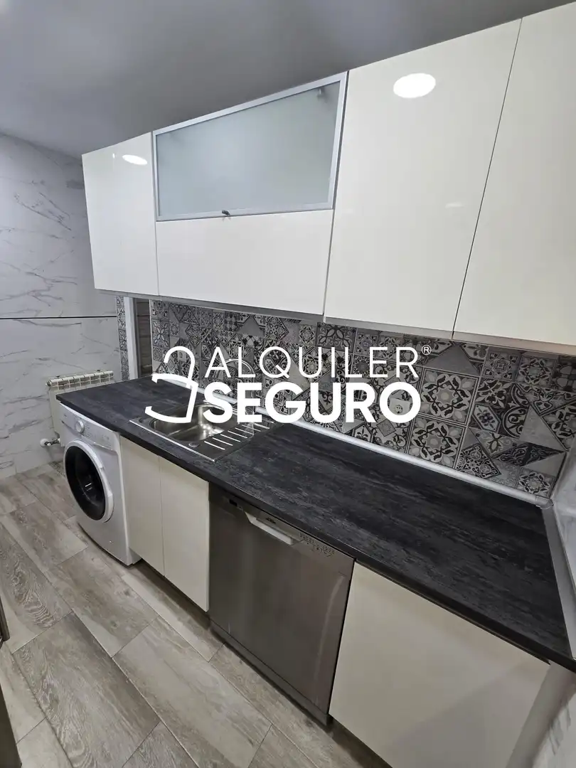 Cocina de Piso de alquiler en Torrejón de Ardoz con Calefacción y Terraza