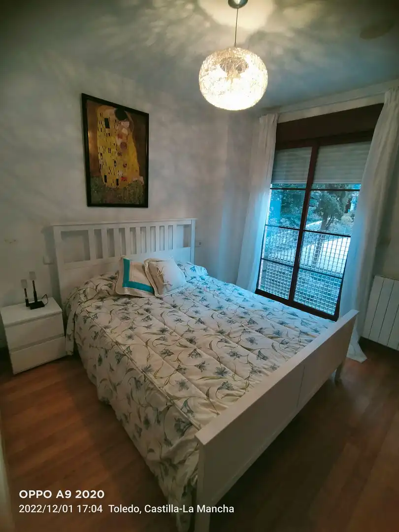 Habitación de Piso de alquiler en Toledo con Aire acondicionado, Calefacción y Jardín privado