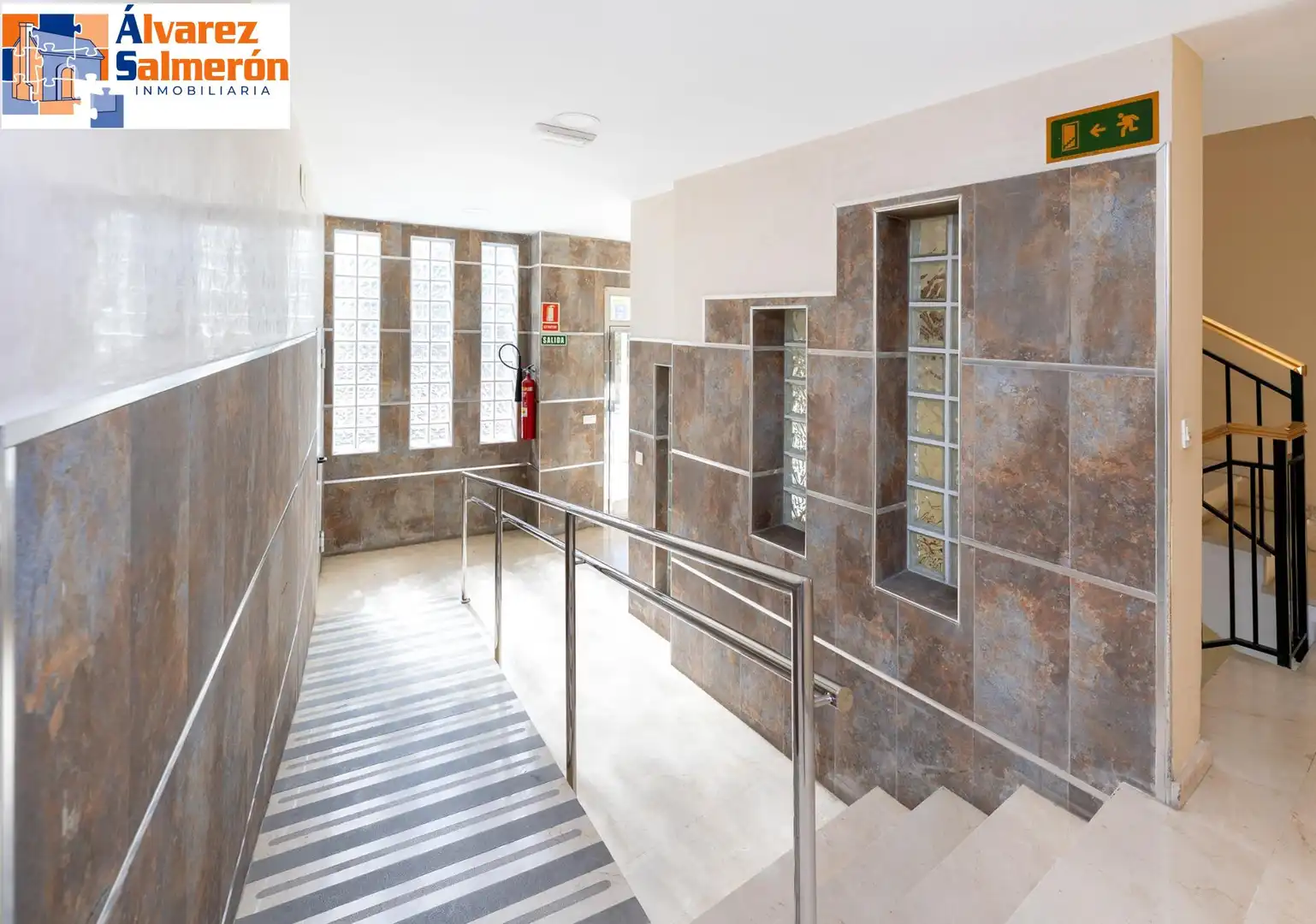 Appartamento con ascensore in vendita a Avenida MADRID, imagen 4