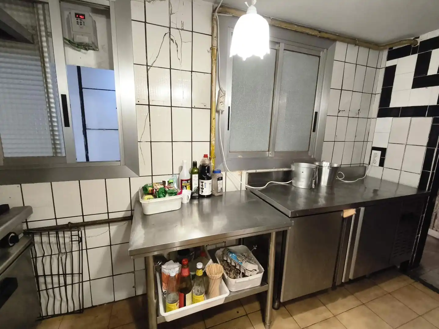 Business premises for transfer in Sants - Montjuïc, imagen 18
