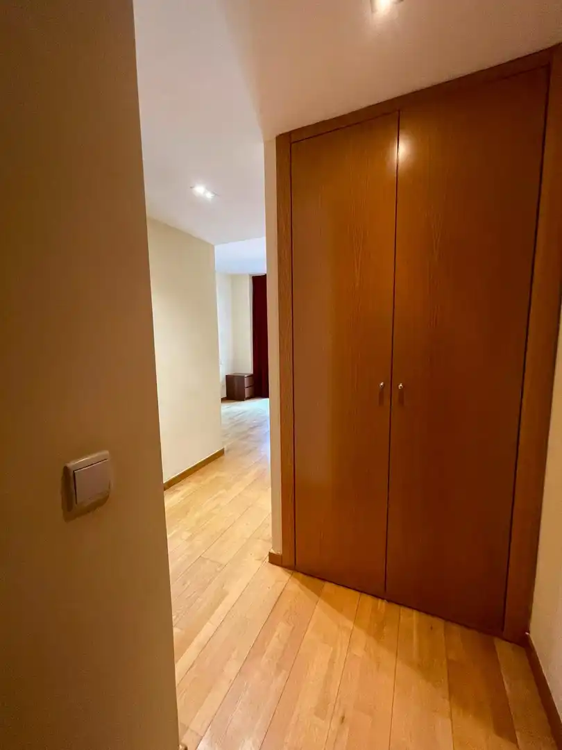 Wohnung zur Miete in Las Rozas de Madrid mit Klimaanlage, Heizung und Terrasse