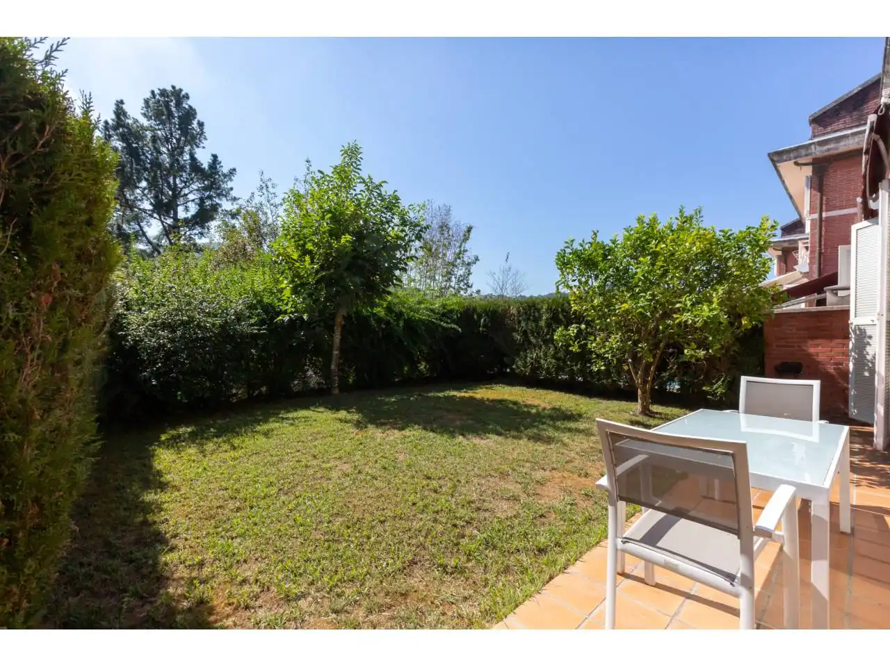 Adosado con jardín en venta en Calle Urbide, imagen 2