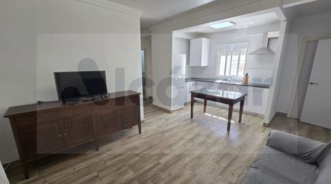 Foto 2 de Piso en venta en Calle Barrio Nuevo, Centro, Alcalá de Guadaira