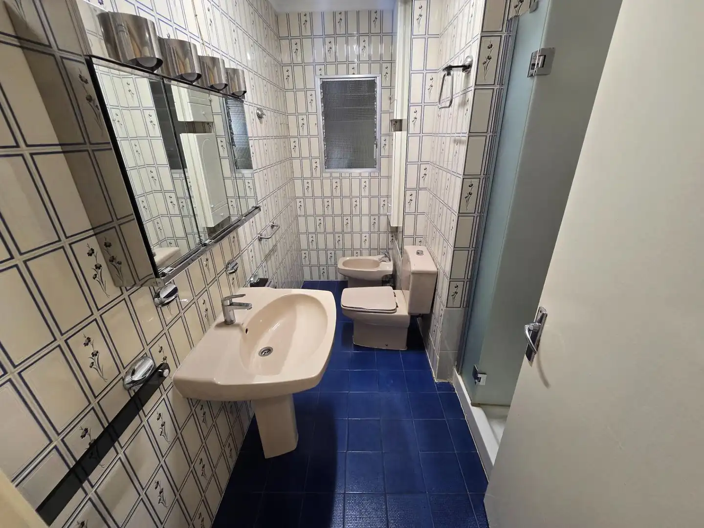 Baño de Piso en venta en Córdoba con Aire acondicionado, Calefacción y Terraza