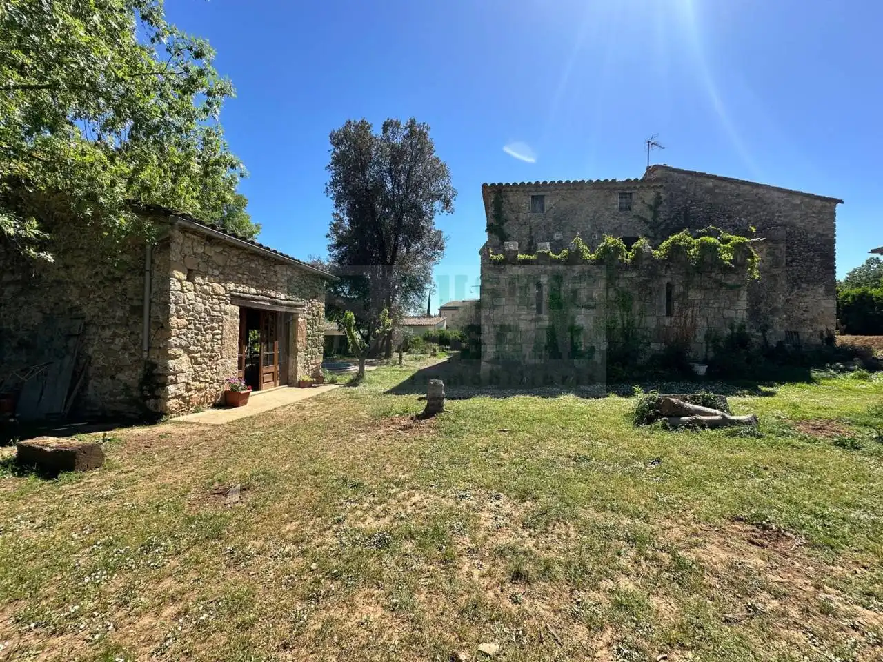Finca rústica en venta en Serinyà con Jardín privado, Terraza y Piscina