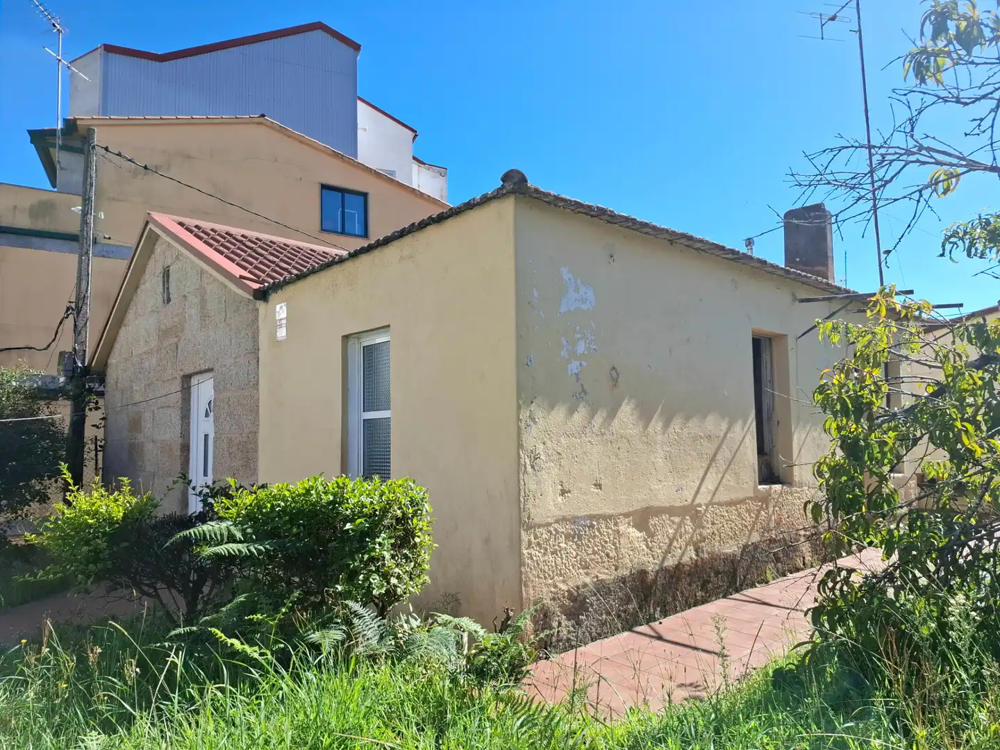 Casa bifamiliare con giardino in vendita a Rúa do Doutor Carracido, imagen 4