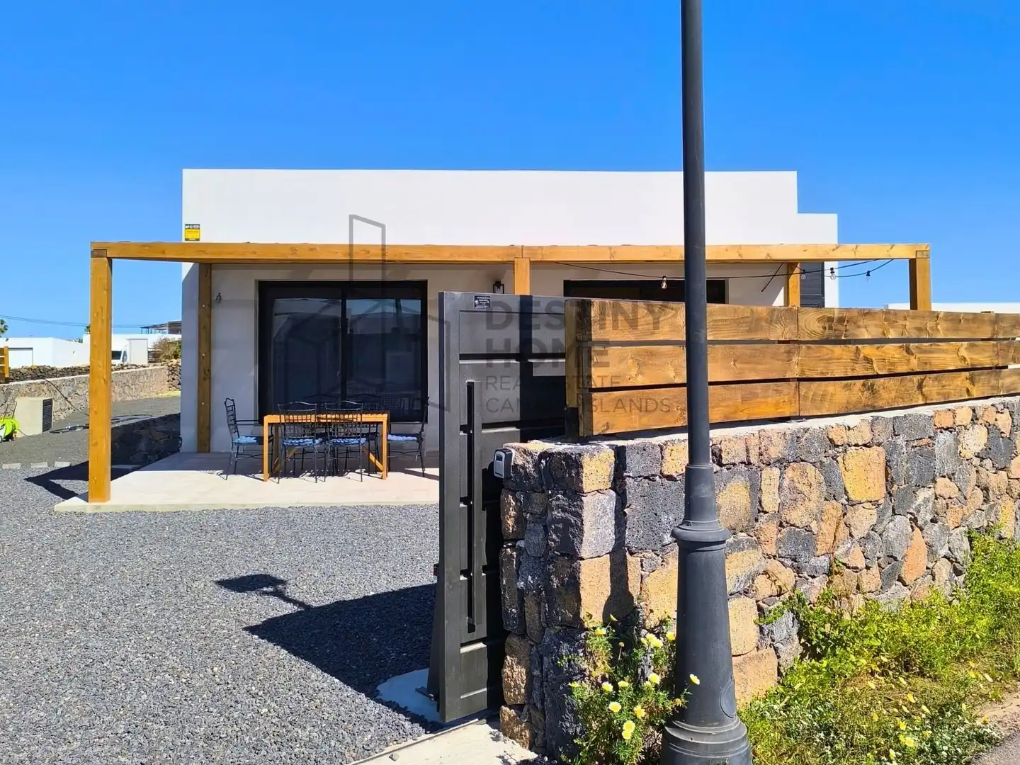 Detached house with pool for sale in Lajares, imagen 3