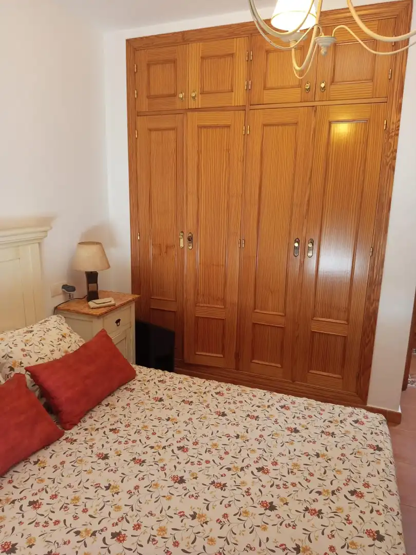 Dormitori de Casa adosada de lloguer en Algeciras amb Moblat
