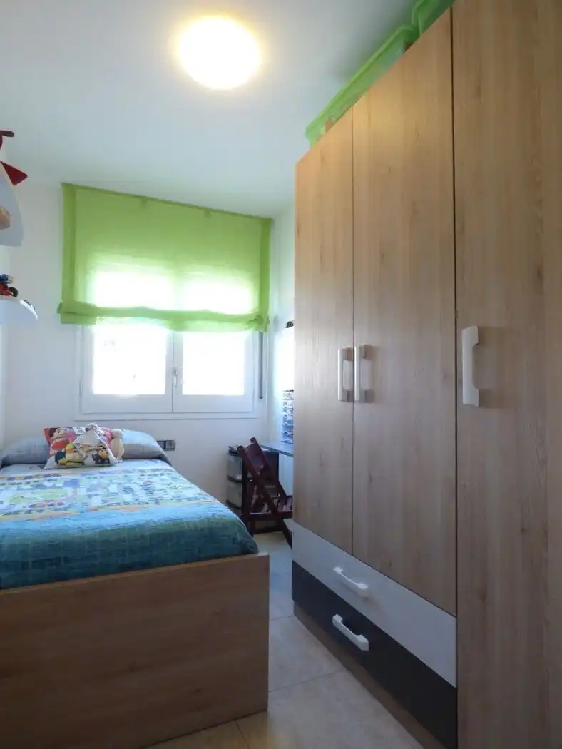 Habitación de Piso en venta en Salt con Aire acondicionado, Calefacción y Terraza