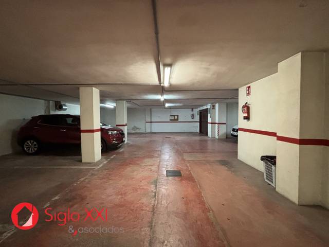 Garaje en Venta en Piscinas