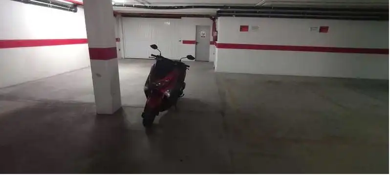 Einzelparkplatz zum Verkauf in Carrer dels Serrans 73, imagen 4