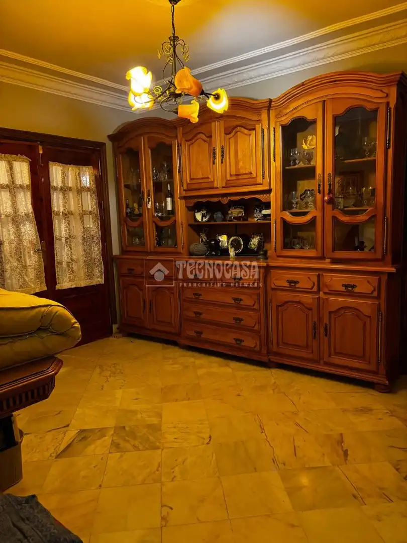 Sala d'estar de Casa o xalet en venda en Alcalá de Guadaira amb Aire condicionat i Terrassa