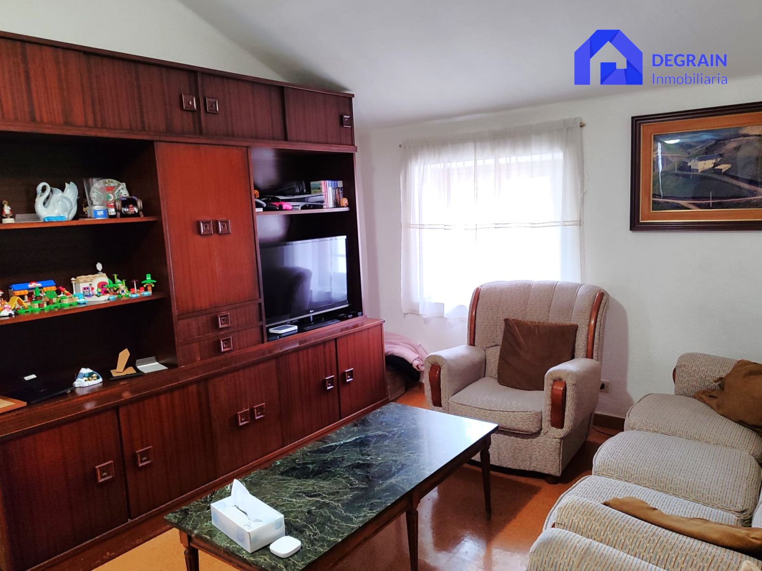 Sala d'estar de Pis en venda en Oviedo 