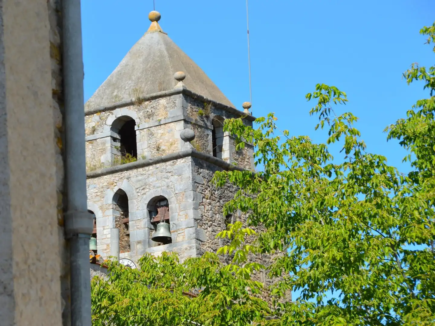 Vista exterior de Casa adosada en venda en Sant Llorenç de la Muga amb Jardí privat, Terrassa i Traster