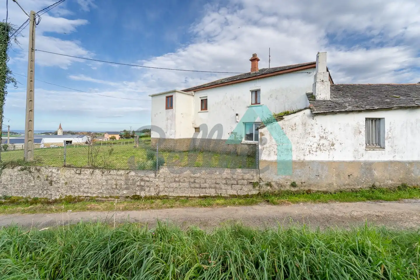 Exterior view of Houses for sale in Valdés - Luarca  with Private garden and Parquet flooring