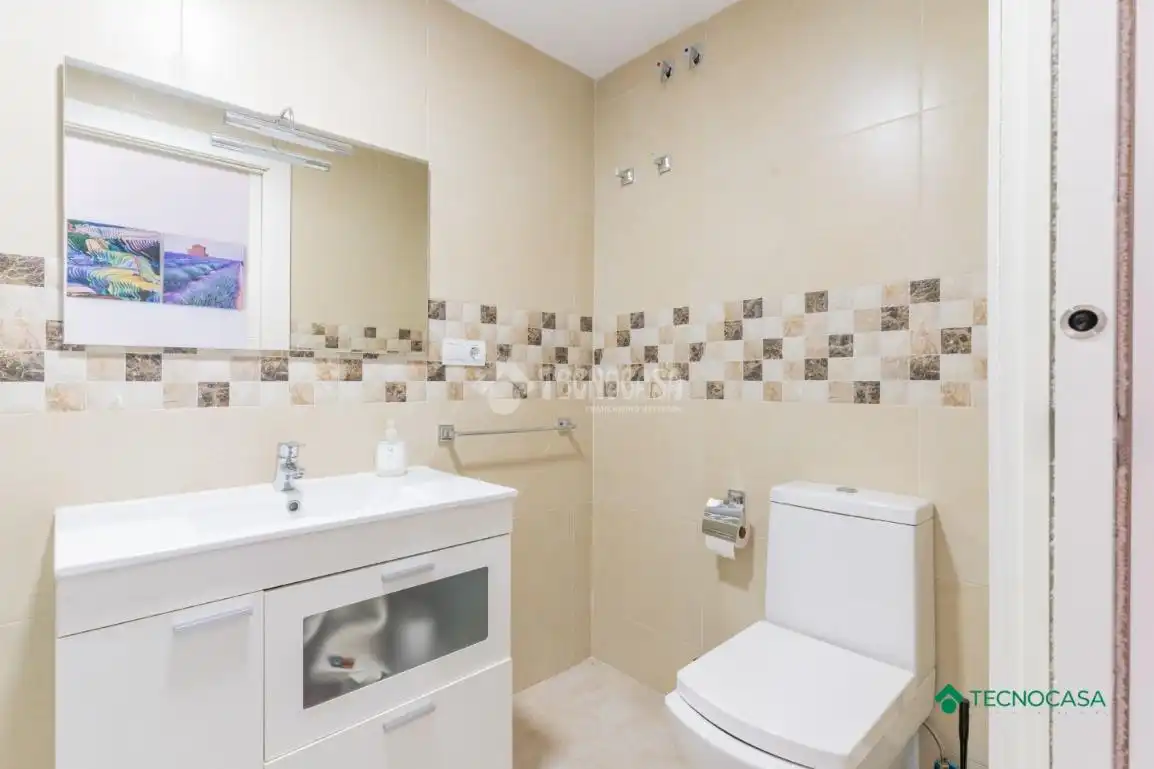 Baño de Piso en venta en Roquetas de Mar con Aire acondicionado y Terraza