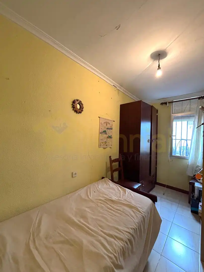 Habitación de Casa adosada en venta en Sevilla con Aire acondicionado y Trastero