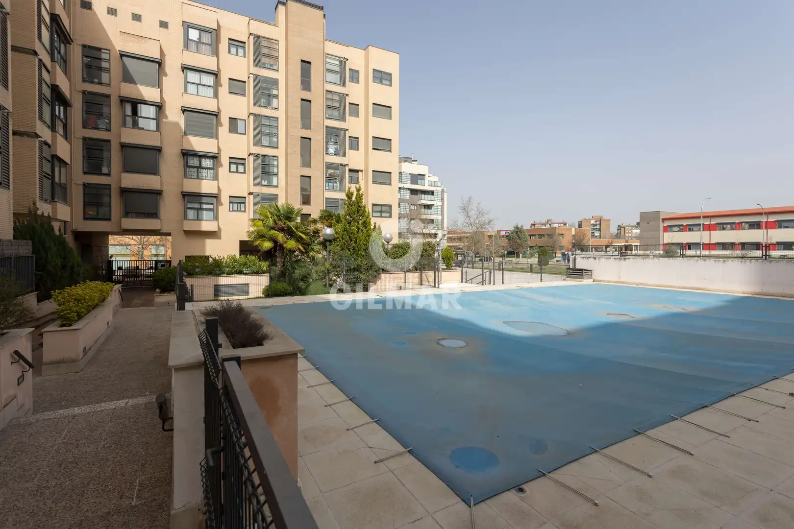 Swimming pool of Flat for sale in Madrid  with Heating, Private garden and Storage room