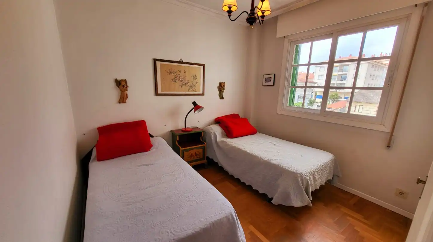 Habitación de Piso en venta en Nigrán con Terraza, Trastero y Balcón