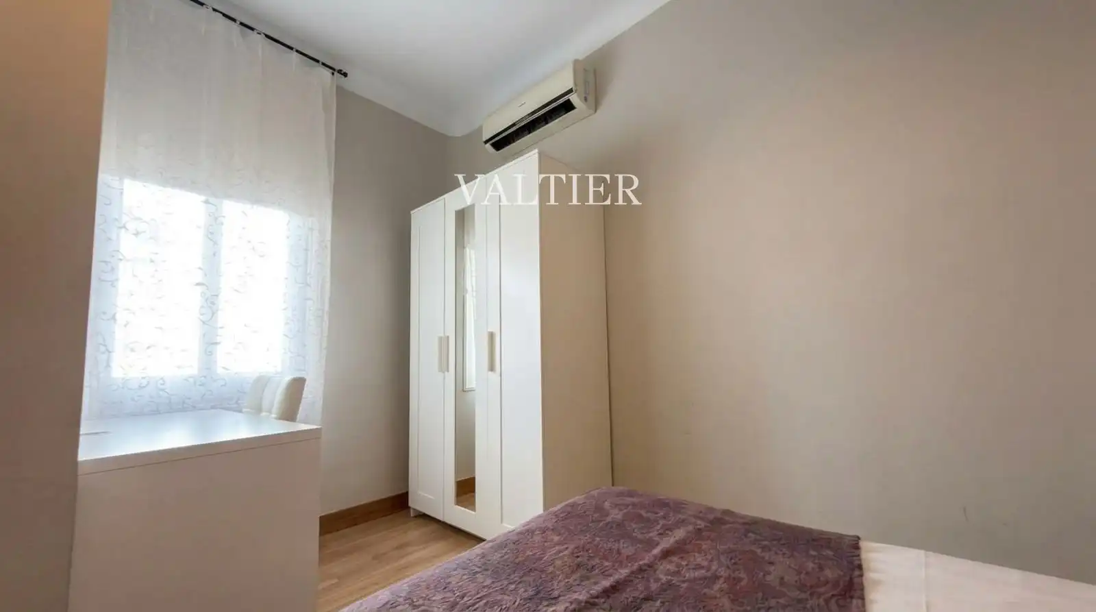 Bedroom of Flat for rent in Madrid  with Air Conditioner, Heating and Furnished