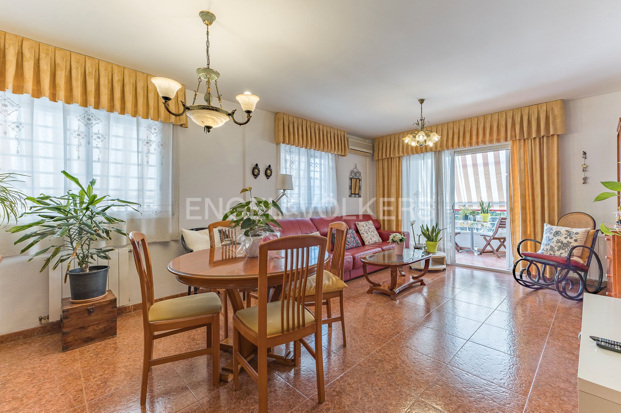 Menjador de Apartament en venda en Vilanova i la Geltrú amb Aire condicionat, Calefacció i Terrassa
