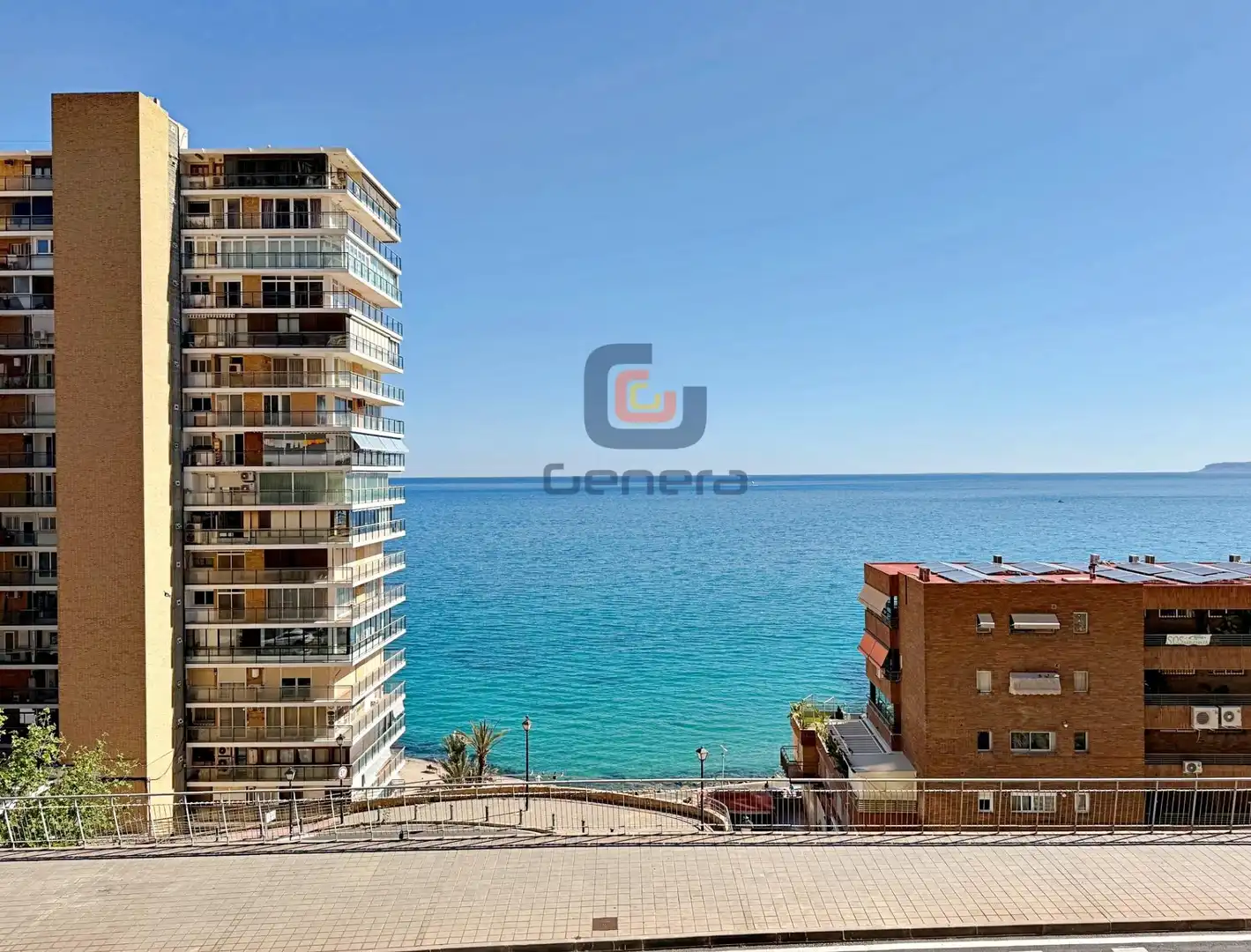 Dormitori de Apartament en venda en Alicante / Alacant amb Aire condicionat i Moblat