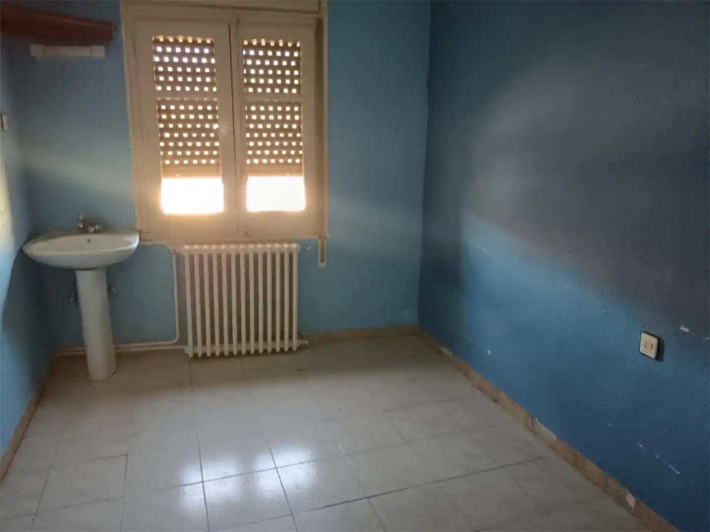 Habitación de Casa adosada en venta en Arcos de Jalón con Trastero