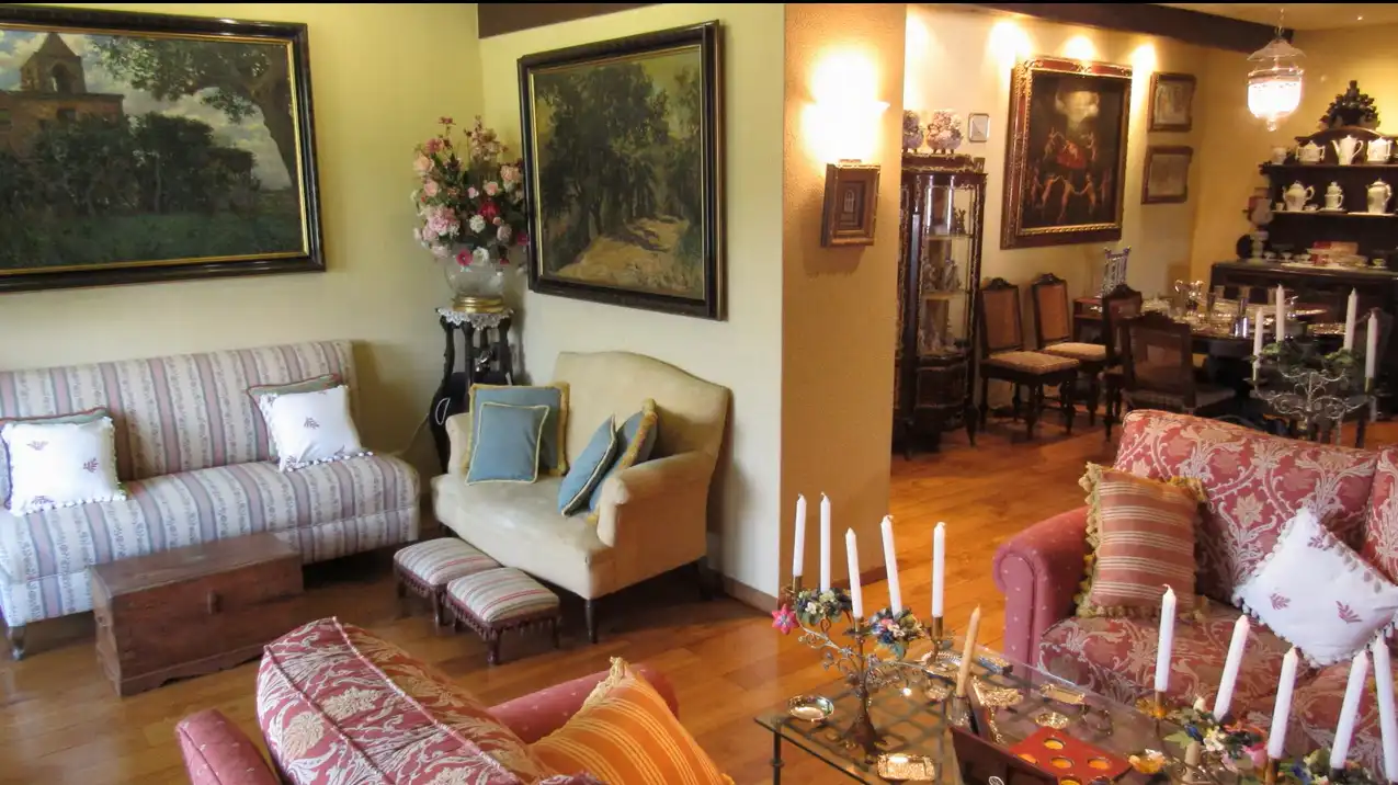 Sala d'estar de Finca rústica en venda en Pravia amb Calefacció, Jardí privat i Parquet