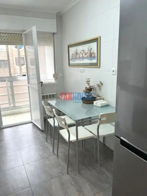 Wohnung zur Miete in Torcuato Fernández Miranda, El Bibio - Parque