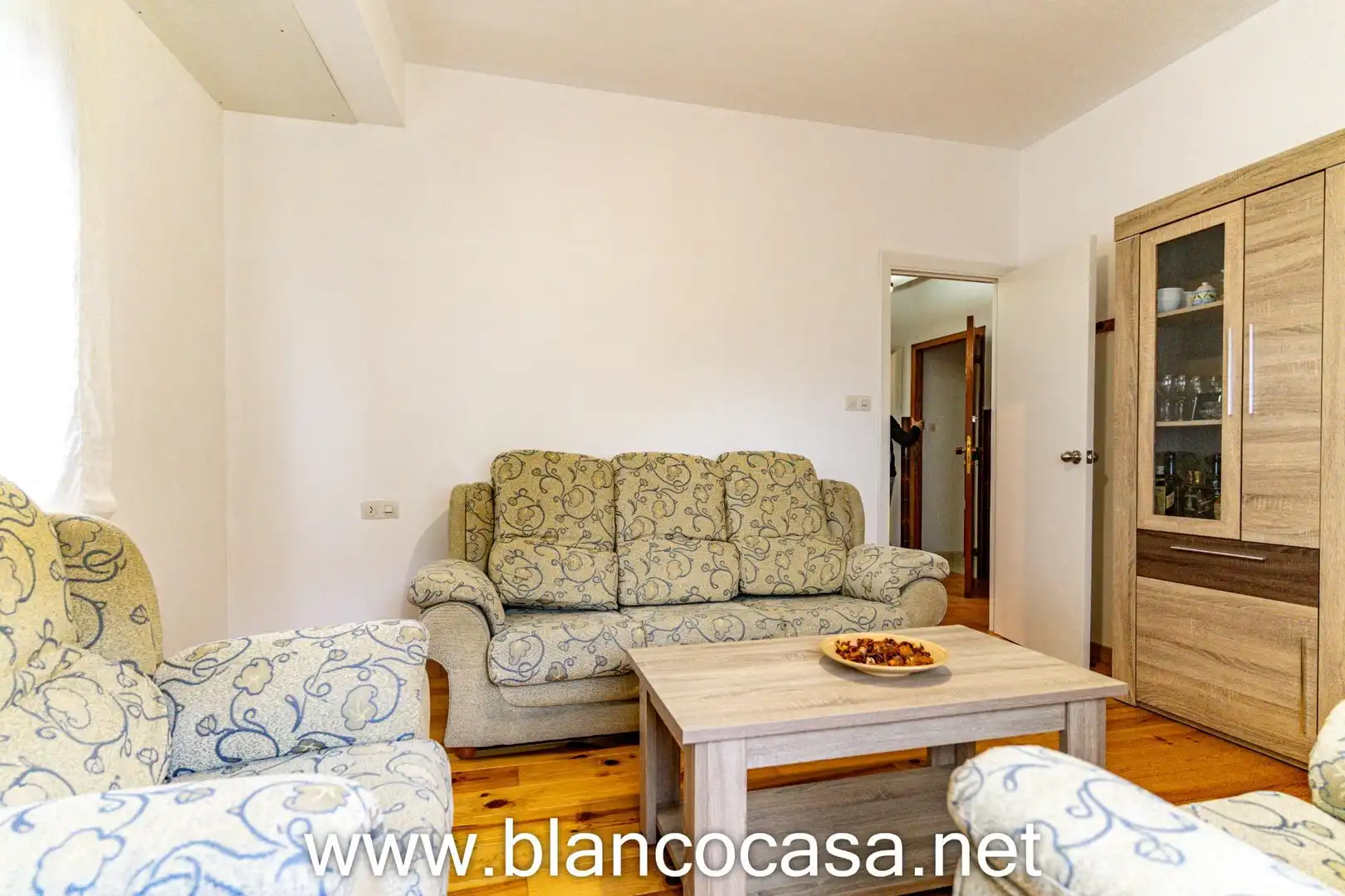 Sala de estar de Casa o chalet en venta en Malpica de Bergantiños con Calefacción, Trastero y Amueblado