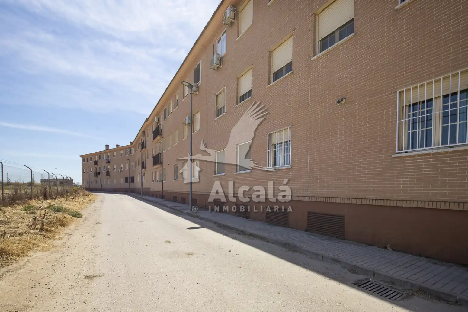 Vista exterior de Oficina en venta en Villamiel de Toledo con Calefacción