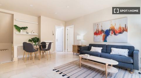 Foto 3 de Estudi per a compartir a Valdeacederas,  Madrid Capital