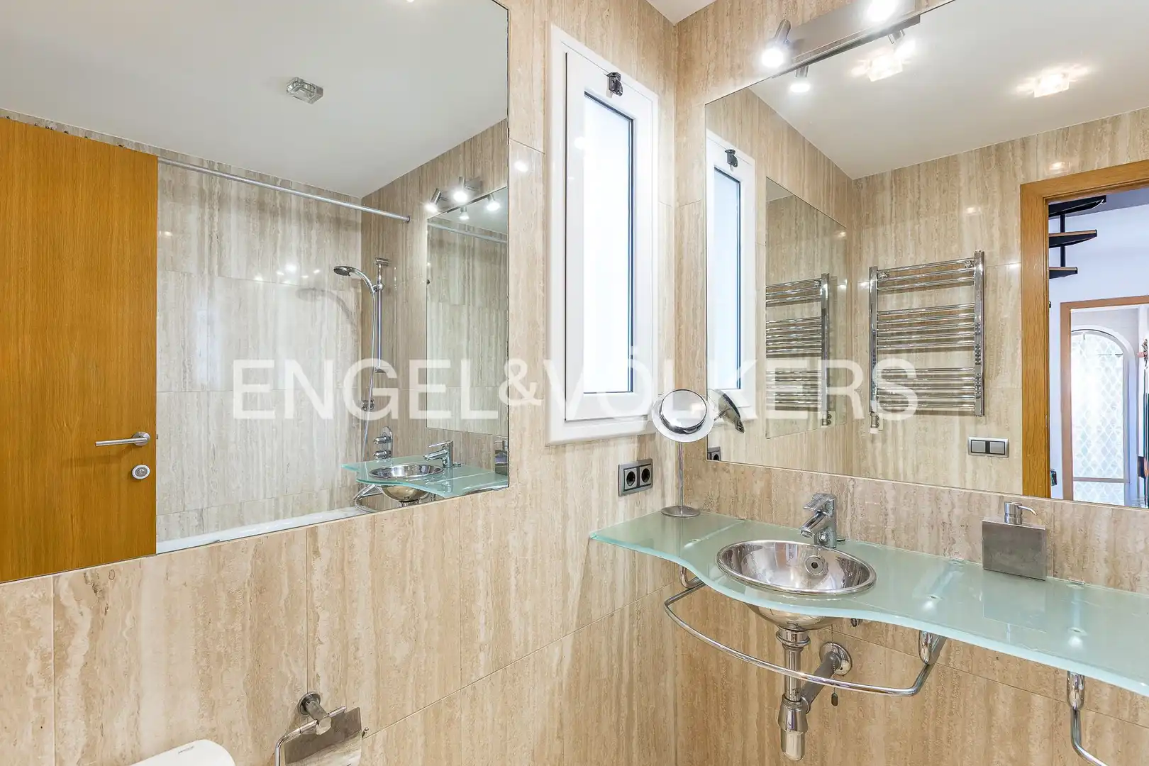 Bathroom of Attic for sale in Sitges  with Heating, Parquet flooring and Terrace