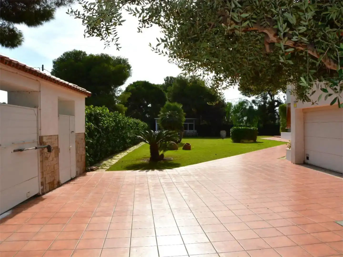 Garten von Wohnung zur Miete in Sitges mit Klimaanlage, Schwimmbad und Balkon
