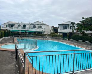 Piscina de Dúplex en venda en San Bartolomé de Tirajana amb Aire condicionat, Terrassa i Balcó