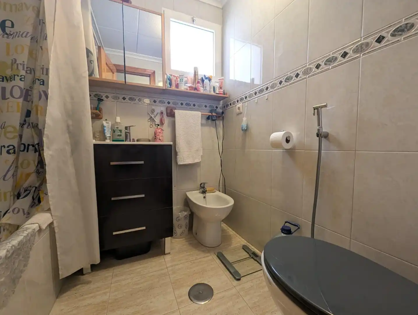 Bathroom of Apartments for sale in Torrevieja  with Terrace