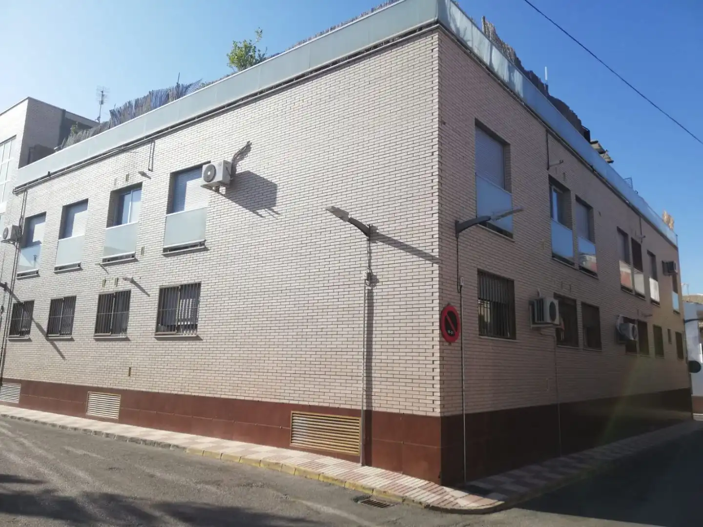 Vista exterior de Pis en venda en San Cayetano