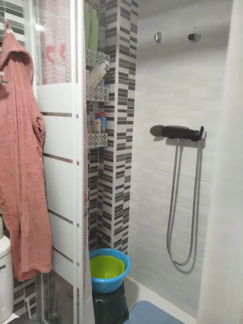 Bany de Casa o xalet en venda en Badalona amb Aire condicionat i Balcó