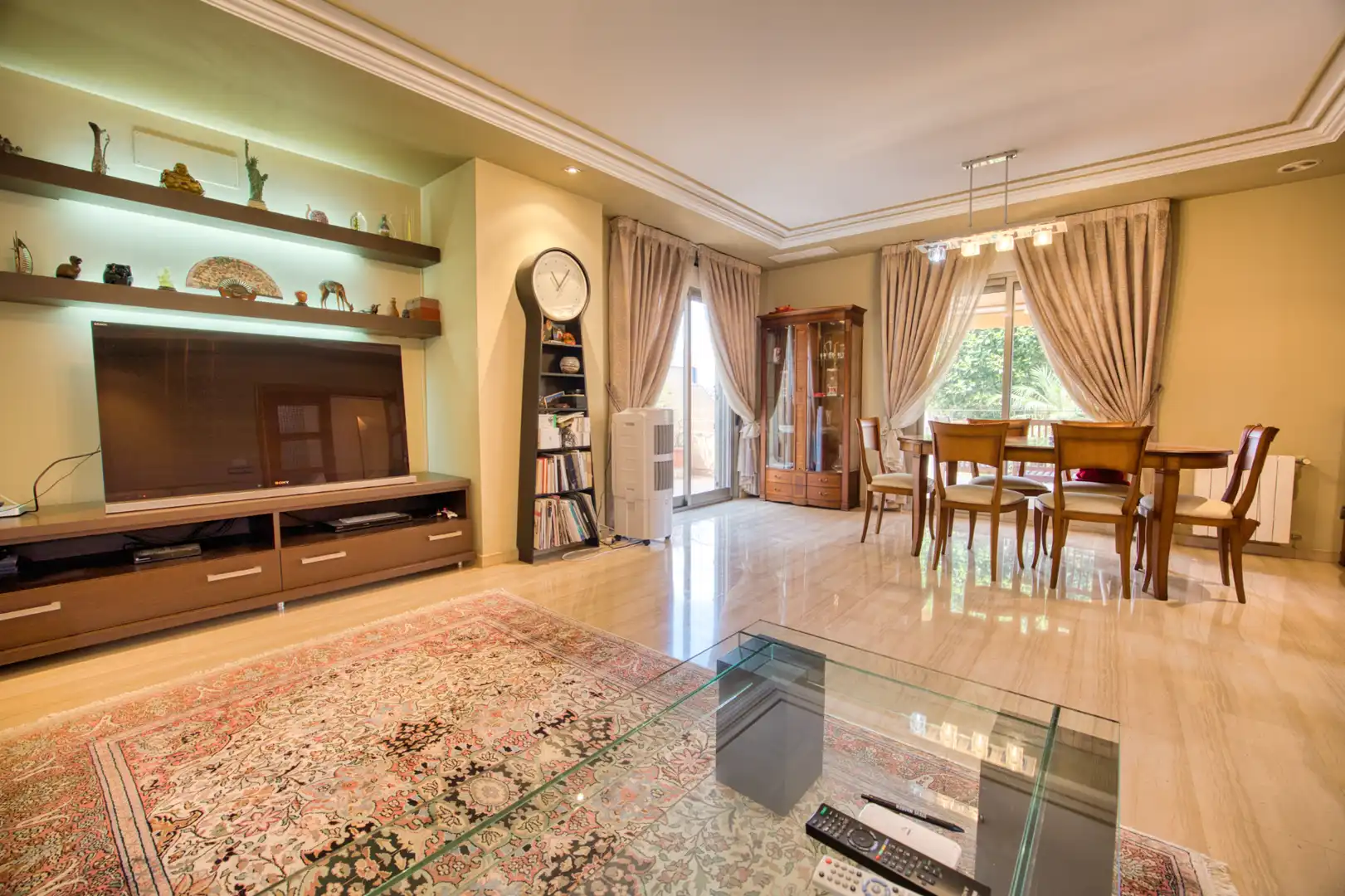 Wohnzimmer von Haus oder Chalet zum Verkauf in Elche / Elx mit Klimaanlage, Heizung und Privatgarten