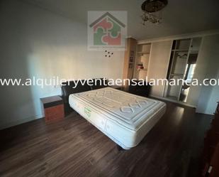 Bedroom of Flat to rent in Salamanca Capital  with Balcony