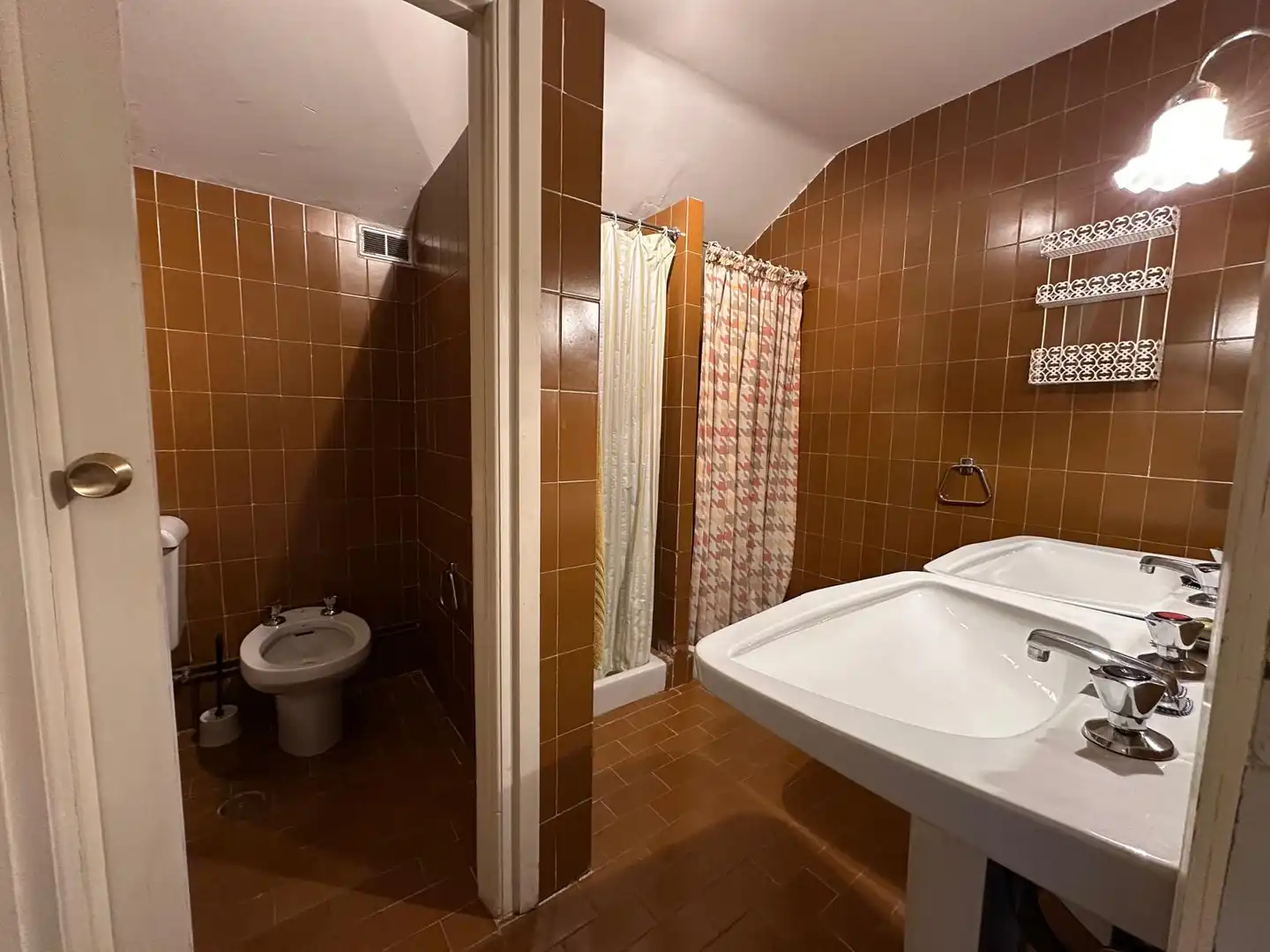 Bathroom of Houses for sale in Hoyo de Manzanares  with Heating, Private garden and Terrace