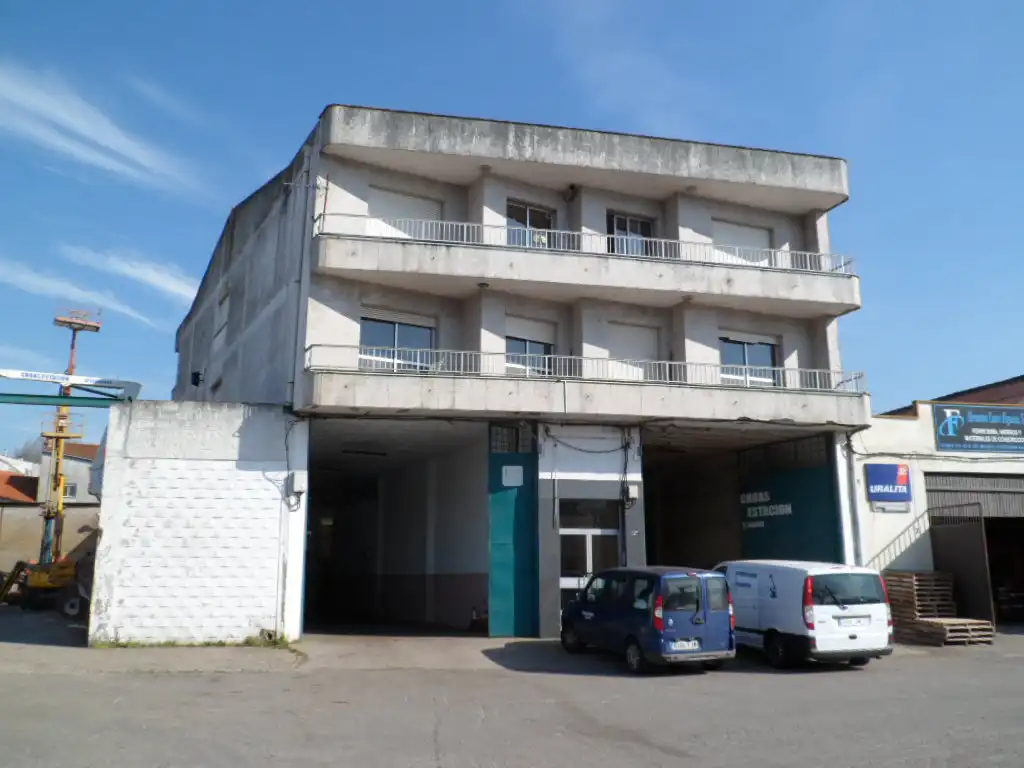 Vista exterior de Piso en venta en Pontecesures
