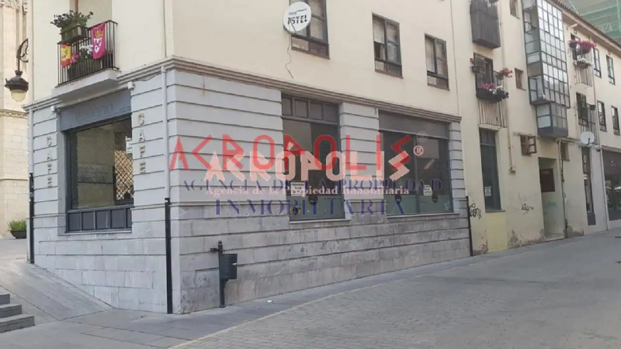 Immobles singulars en venda a Avenida de los Cubos 2, imagen 3