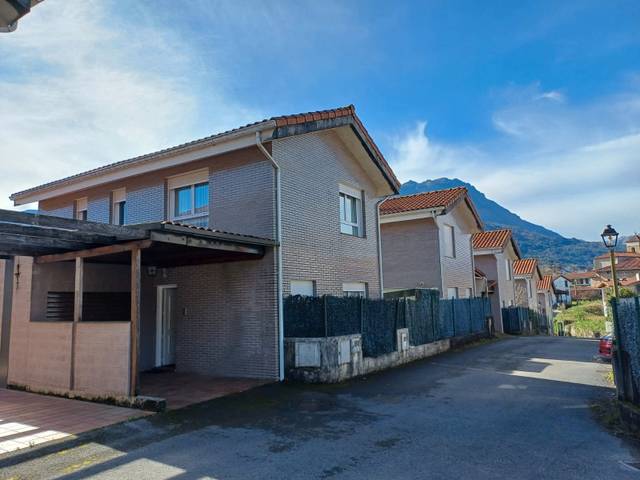 Casa-chalet en Venta en N/A, -1 en Ruesga