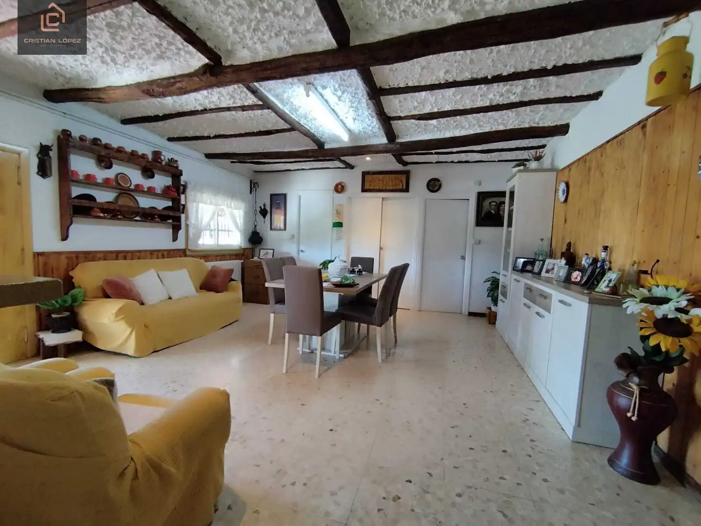 Menjador de Casa o xalet en venda en Abegondo amb Calefacció, Parquet i Terrassa
